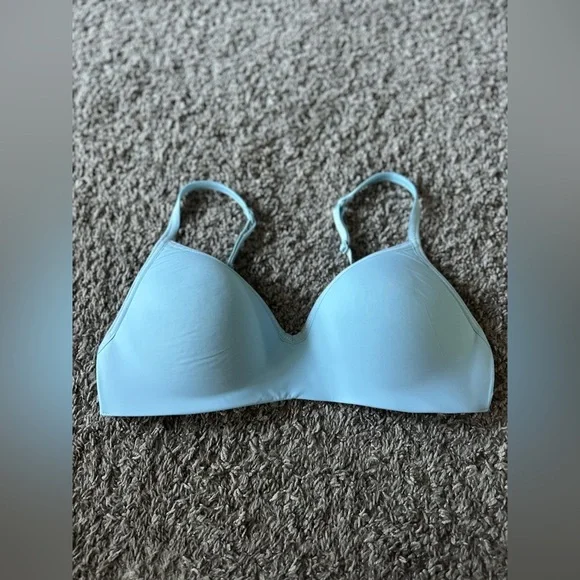 Victoria’s Secret T-Shirt Lightly Lined Wireless Light Blue Bra Size 36C - Picture 2 of 11